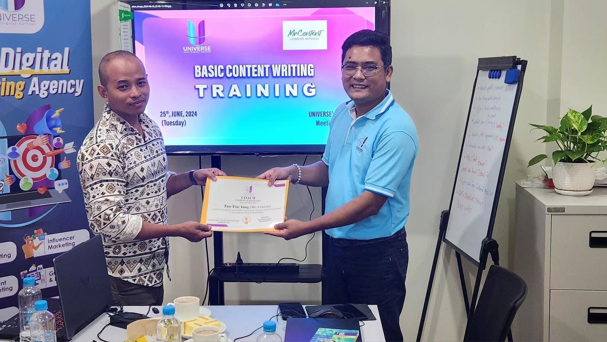 UNIVERSE - Your Digital Partner , Office မှာ Mr.Content, MrTun Tun လာရောက်ပြီး Training ပေးခဲ့တဲ့ပုံရိပ်များ